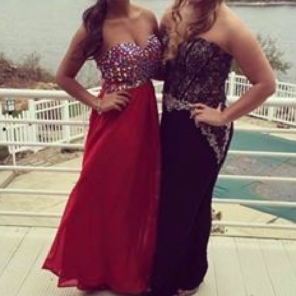 Red custom made Prom Dress, Night out, Party Open Back& Sides Sz 4 - Picture 3 of 14